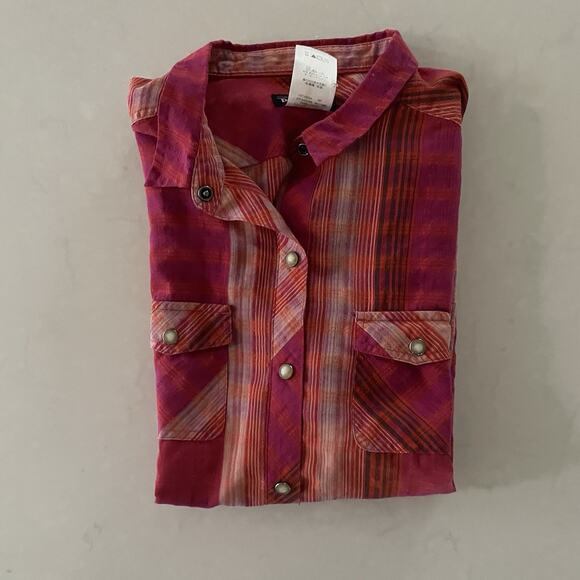 Women's Pearl-Snap Western Patagonia Top Cowgirl Size 8 - Picture 4 of 7